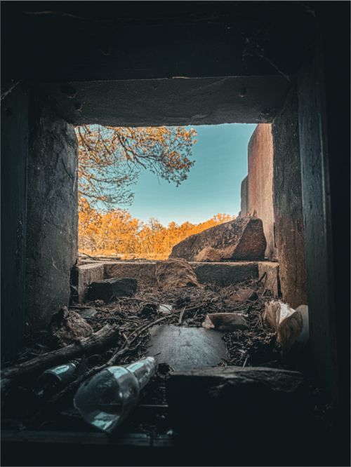 Main image Basement Window