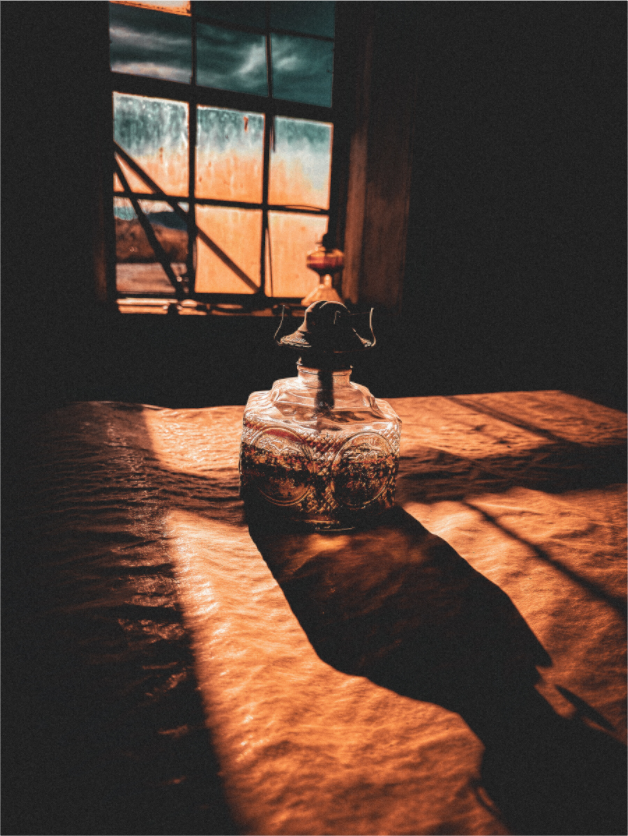 Main image Shakespeare Lamp